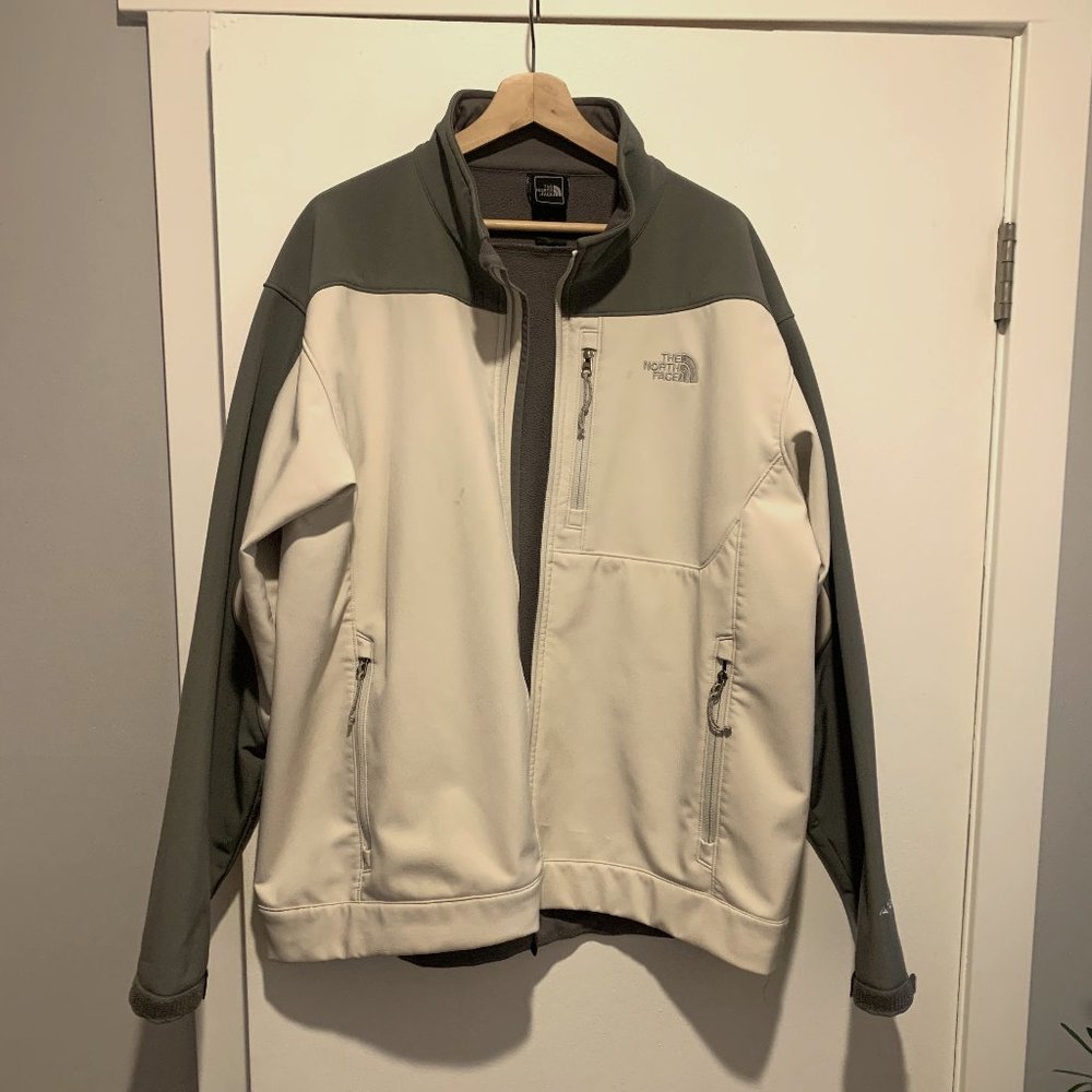 The North Face Windbreaker, Mens XL